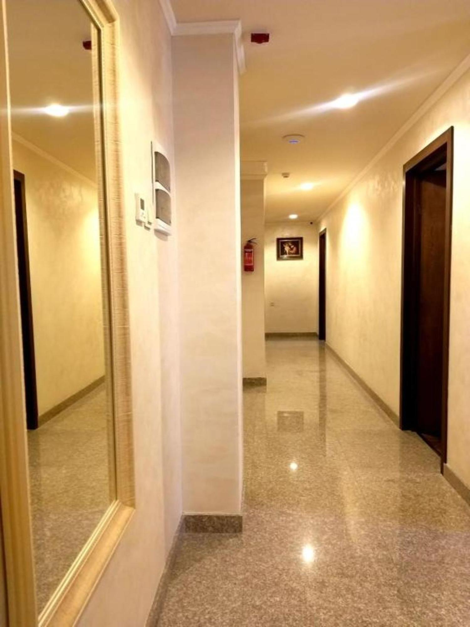Partez Hotel Yerevan Exterior photo