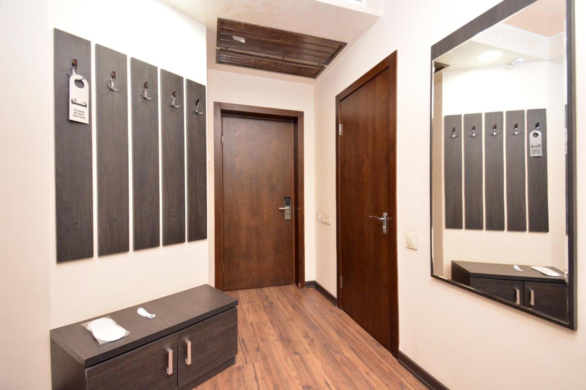 Partez Hotel Yerevan Exterior photo