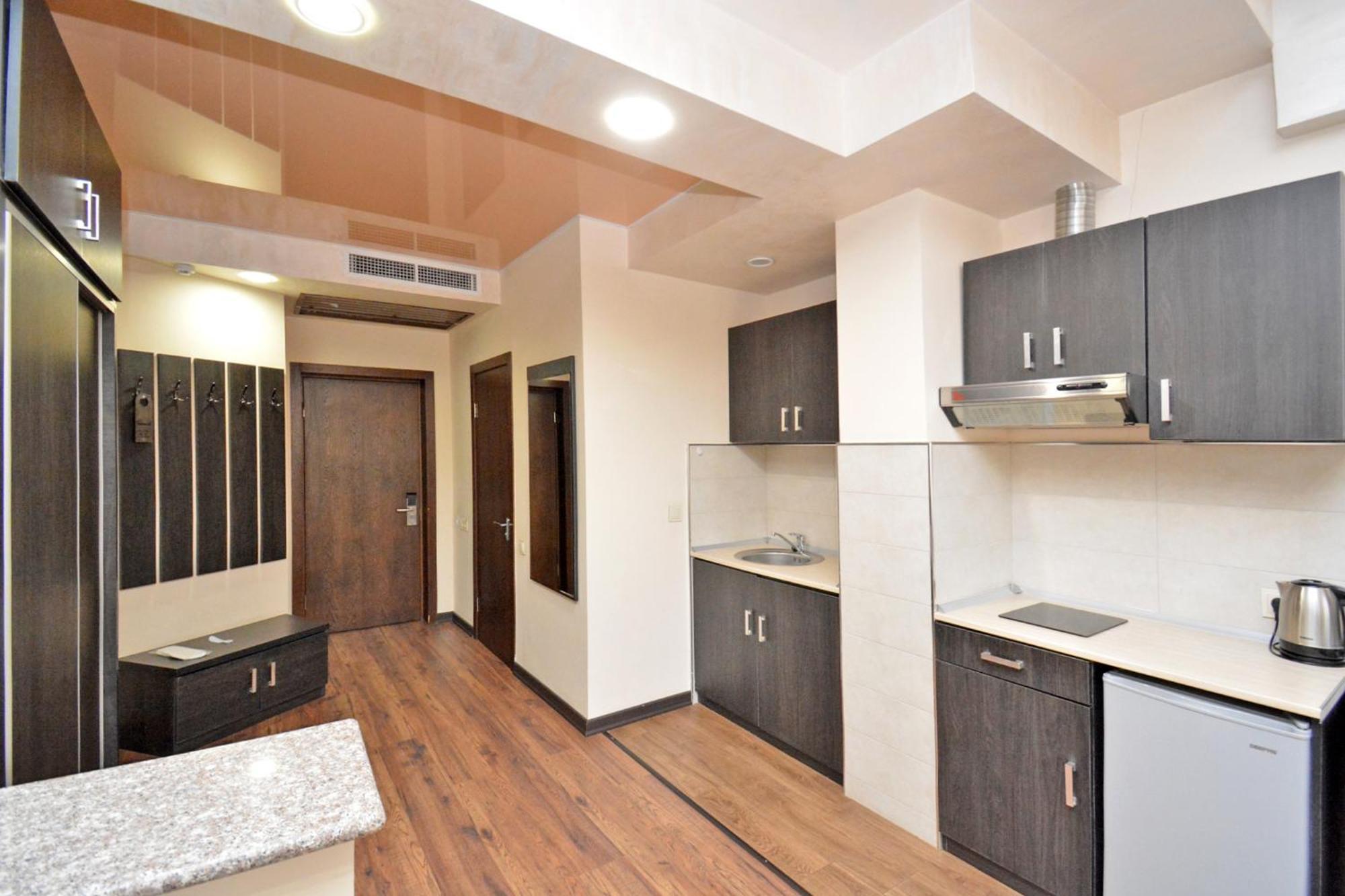 Partez Hotel Yerevan Exterior photo